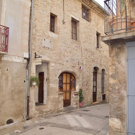 Gite Du Caf De Montpellier Saint-Guilhem-le-Desert Exterior photo